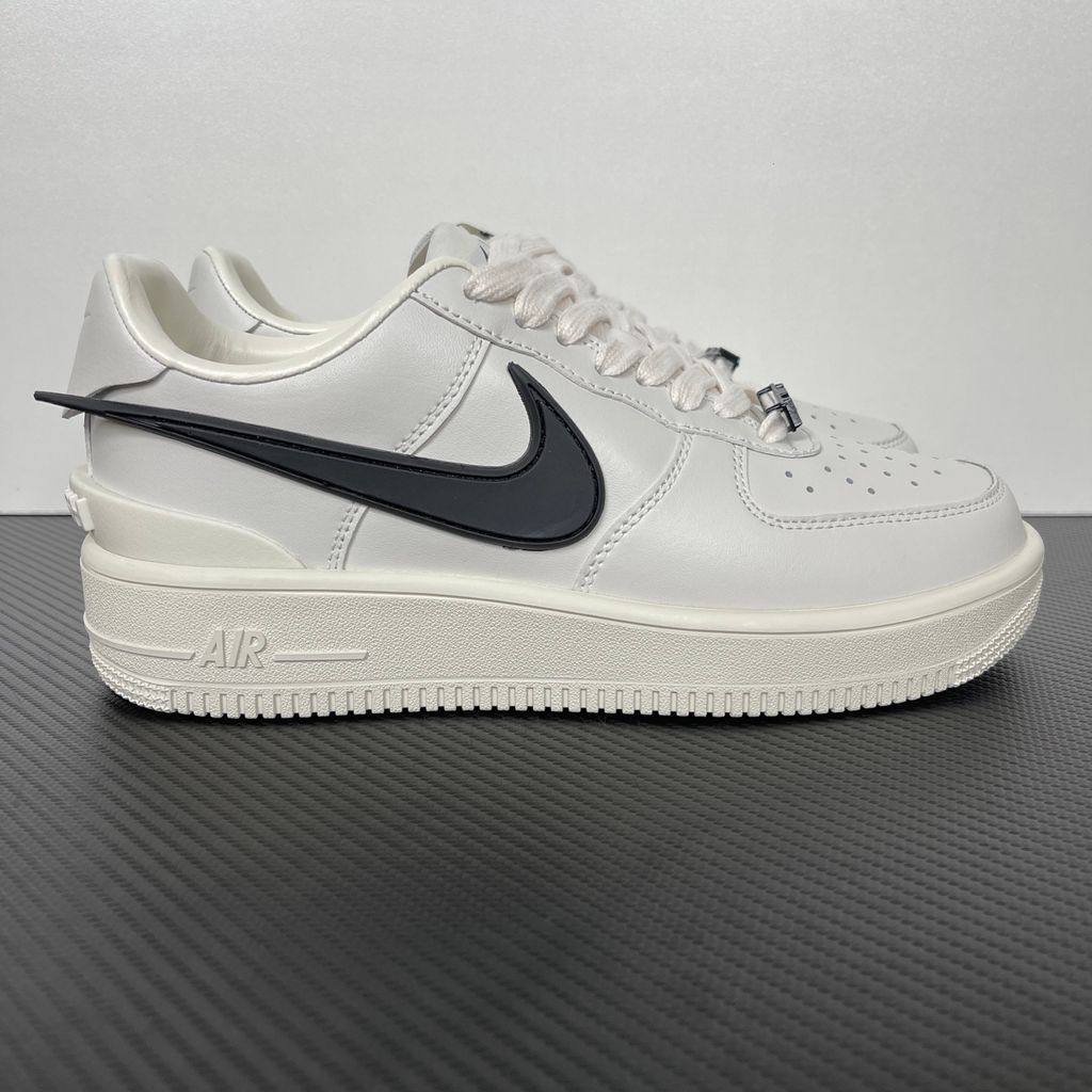 Shop Nike Air Force 1 Low SP x AMBUSH DV3464-002 Phantom with premium leather, oversized black Swoosh detailing and iconic AF1 streetwear styling.