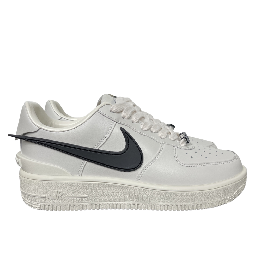 Shop Nike Air Force 1 Low SP x AMBUSH DV3464-002 Phantom with premium leather, oversized black Swoosh detailing and iconic AF1 streetwear styling.