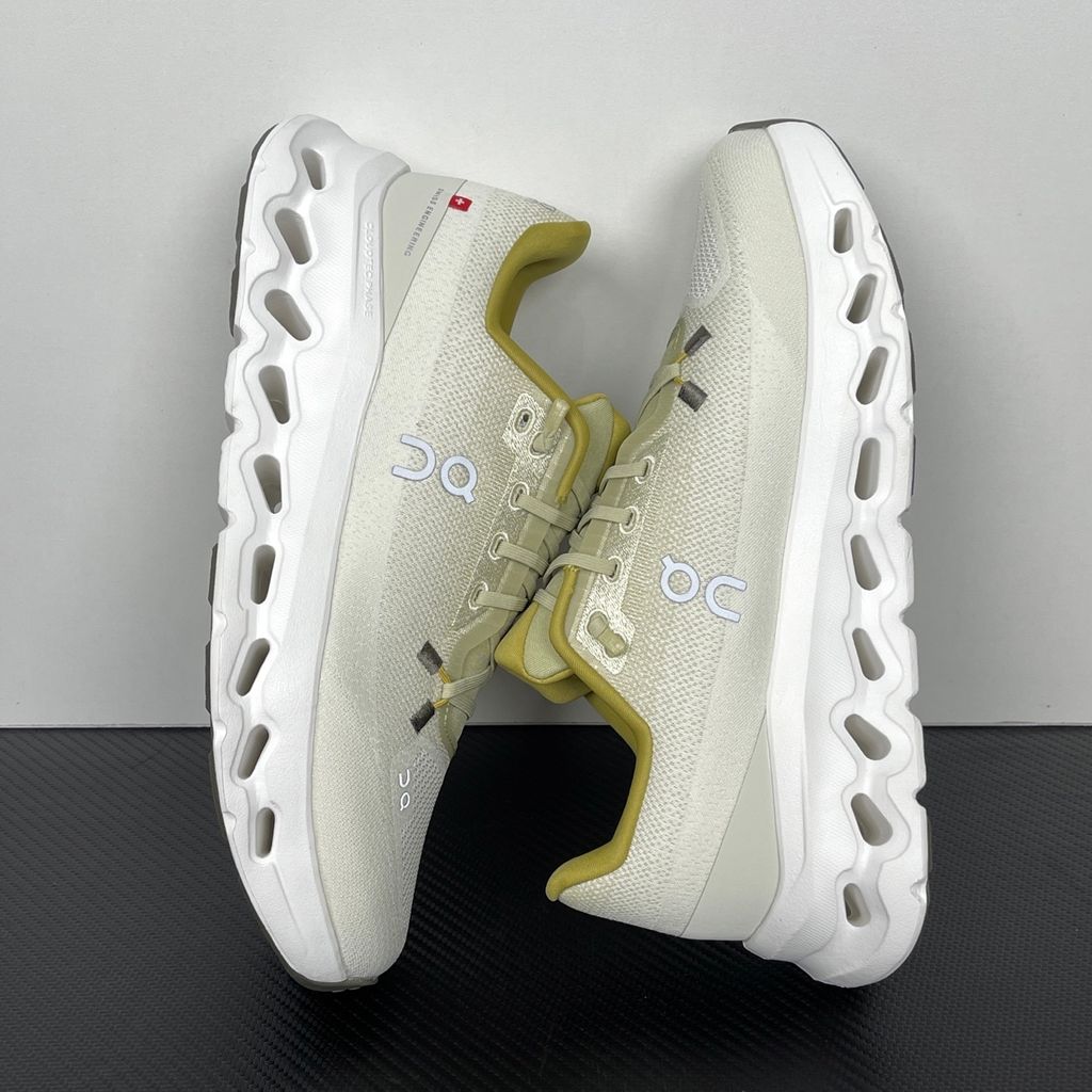 On Cloudtilt 3ME10104303 Caper Ghost men's walking sneakers side view