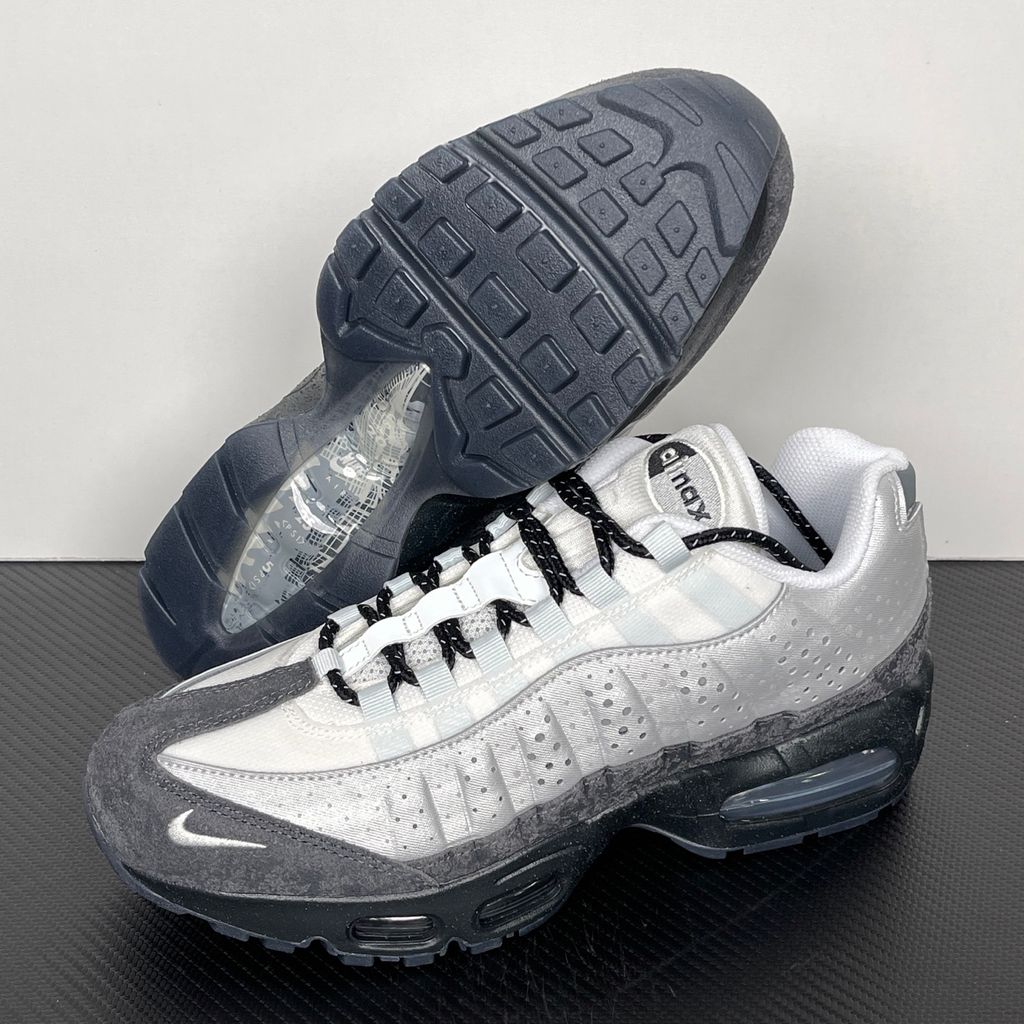 Nike Air Max 95 Big Bubble Seongsu IQ3363-025 Photon Dust Metallic Silver side view