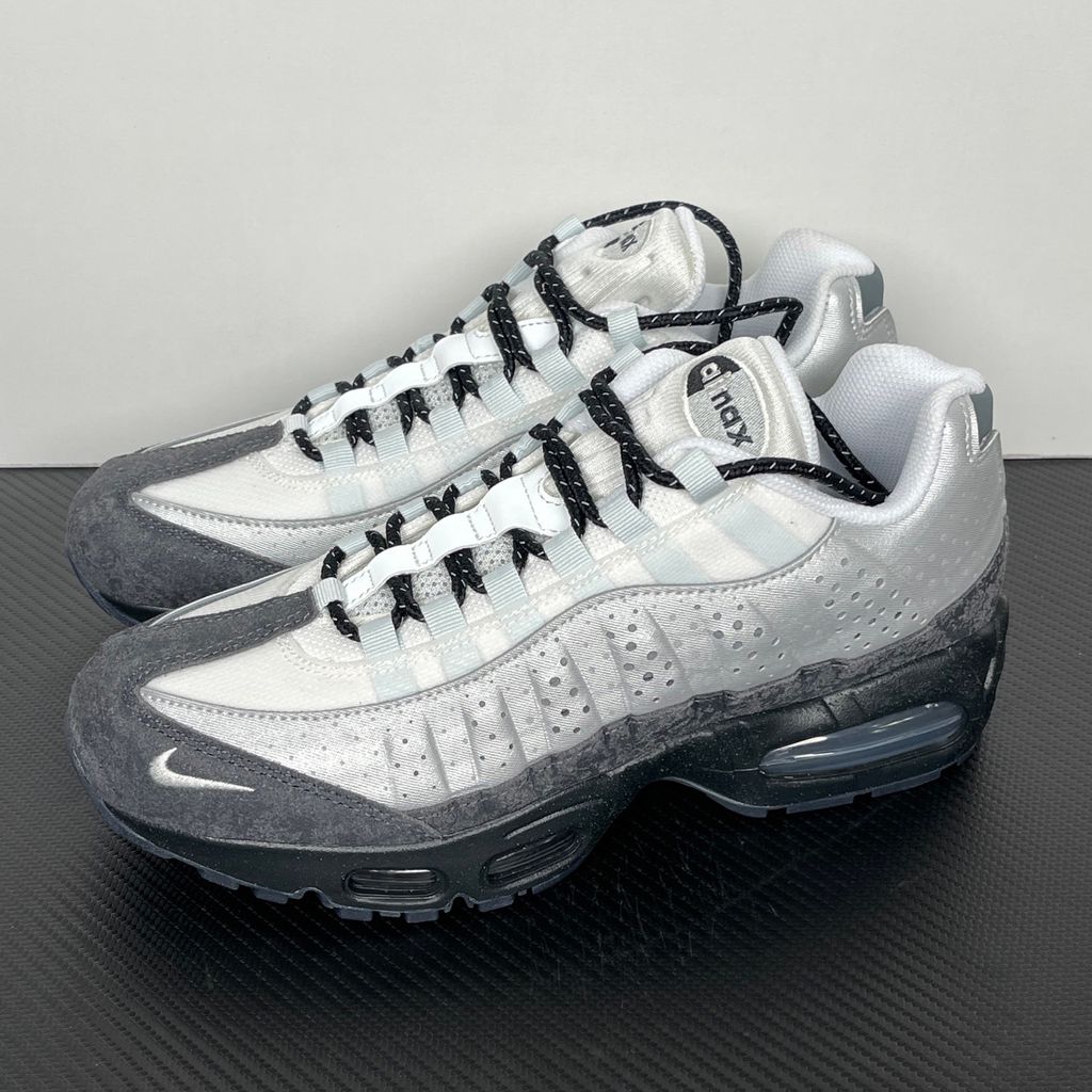 Nike Air Max 95 Big Bubble Seongsu IQ3363-025 Photon Dust Metallic Silver side view