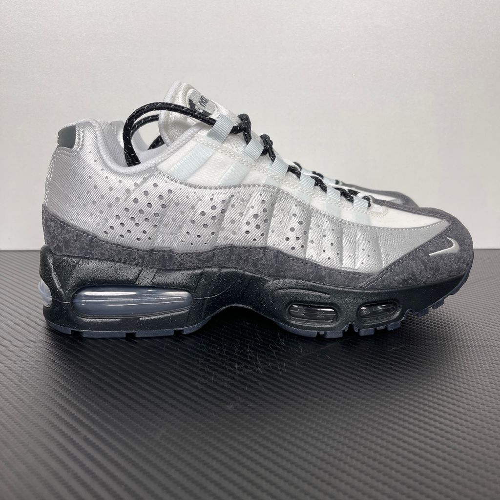 Nike Air Max 95 Big Bubble Seongsu IQ3363-025 Photon Dust Metallic Silver side view