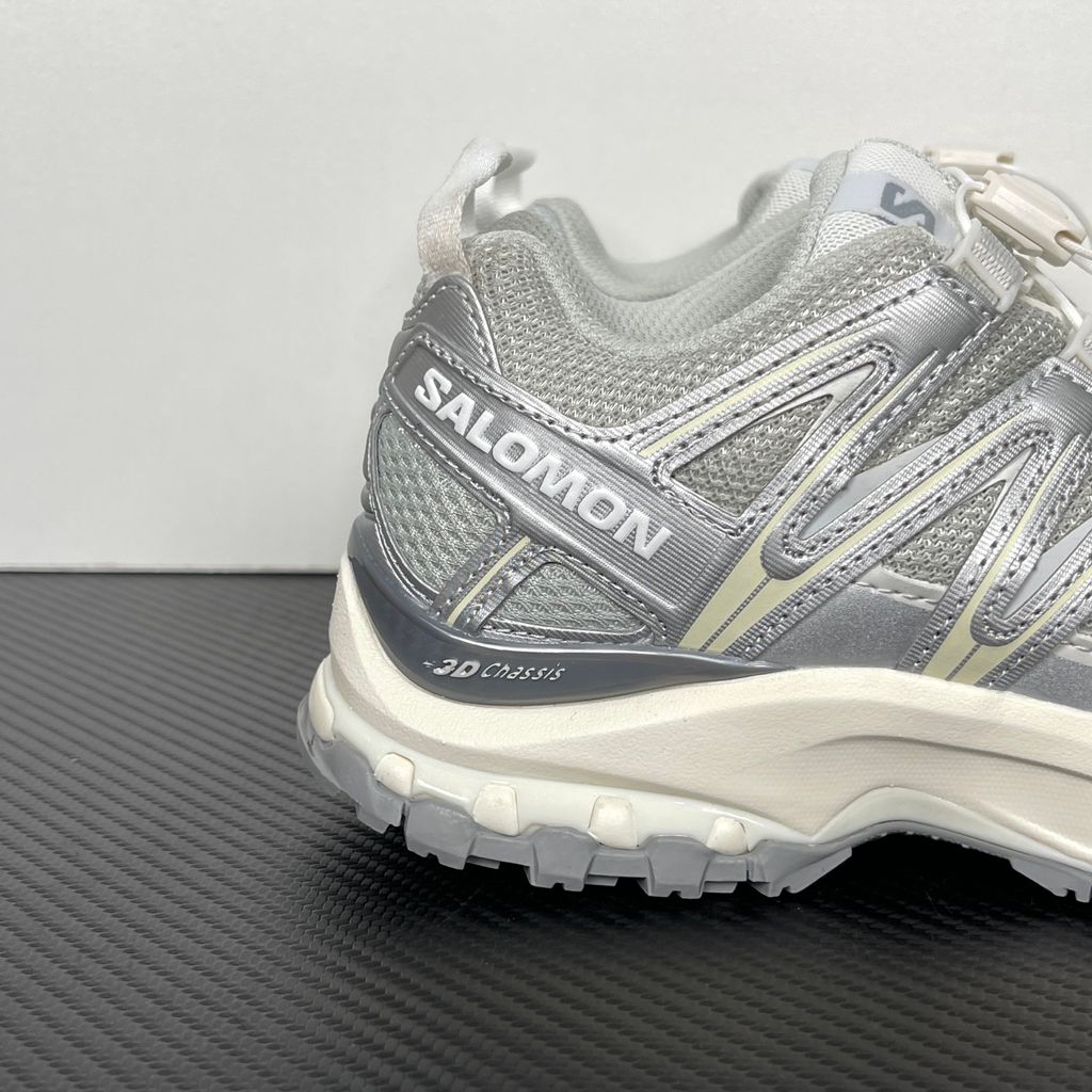 Salomon XA PRO 3D 477736 Silvery Silver Vanilla Unisex Outdoor Sneaker