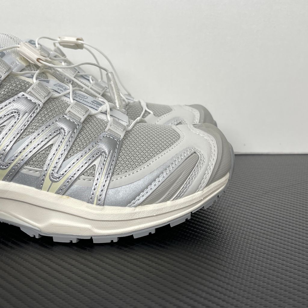 Salomon XA PRO 3D 477736 Silvery Silver Vanilla Unisex Outdoor Sneaker