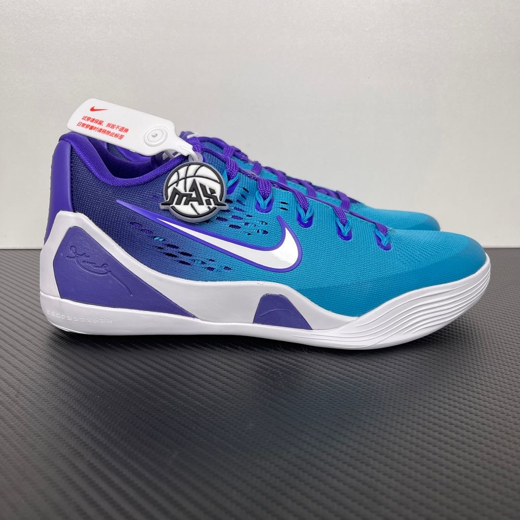这个款命名我建议这样处理最稳： Official Nike name: Kobe 9 Low Protro Official color: Fierce Purple / White / Blue Lagoon Market/search name: Kobe 9 Elite Low EM Protro Hornets / Draft Day SKU: IM6119-500