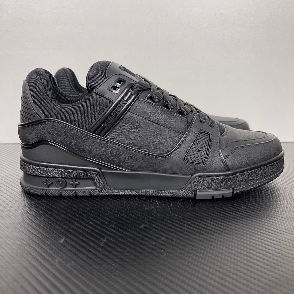 Shop Louis Vuitton LV Trainer Sneaker 1AHDBE in Noir Black with Monogram grained calf leather, rubber signatures, Monogram Flower outsole and Italian craftsmanship.