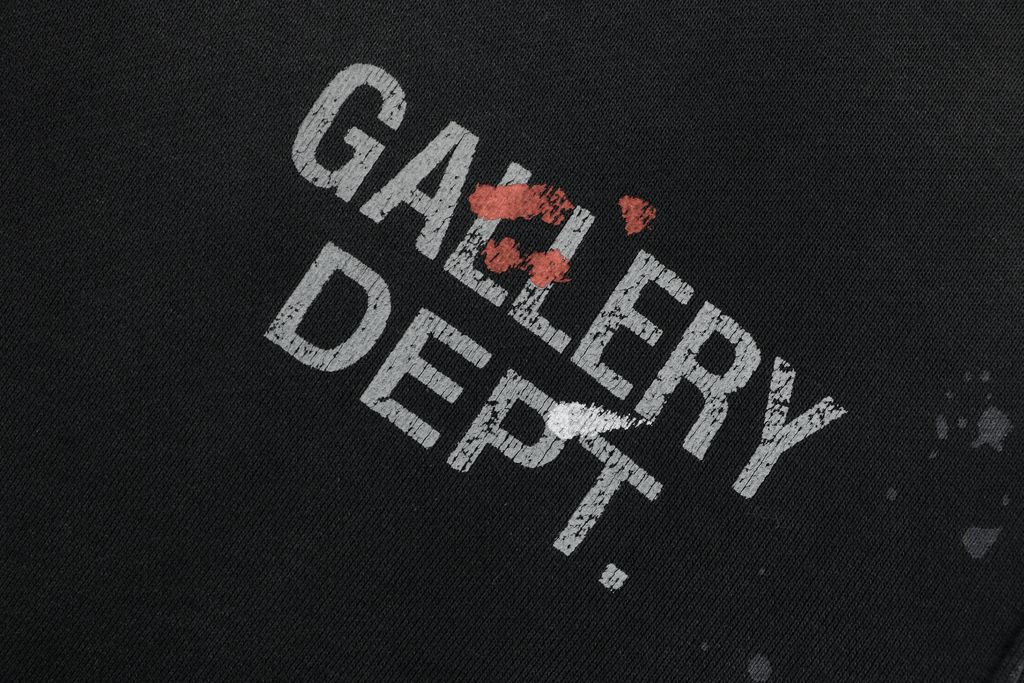 Gallery Dept Sun-Faded Cropped Boxy Graphic Sweatshirt