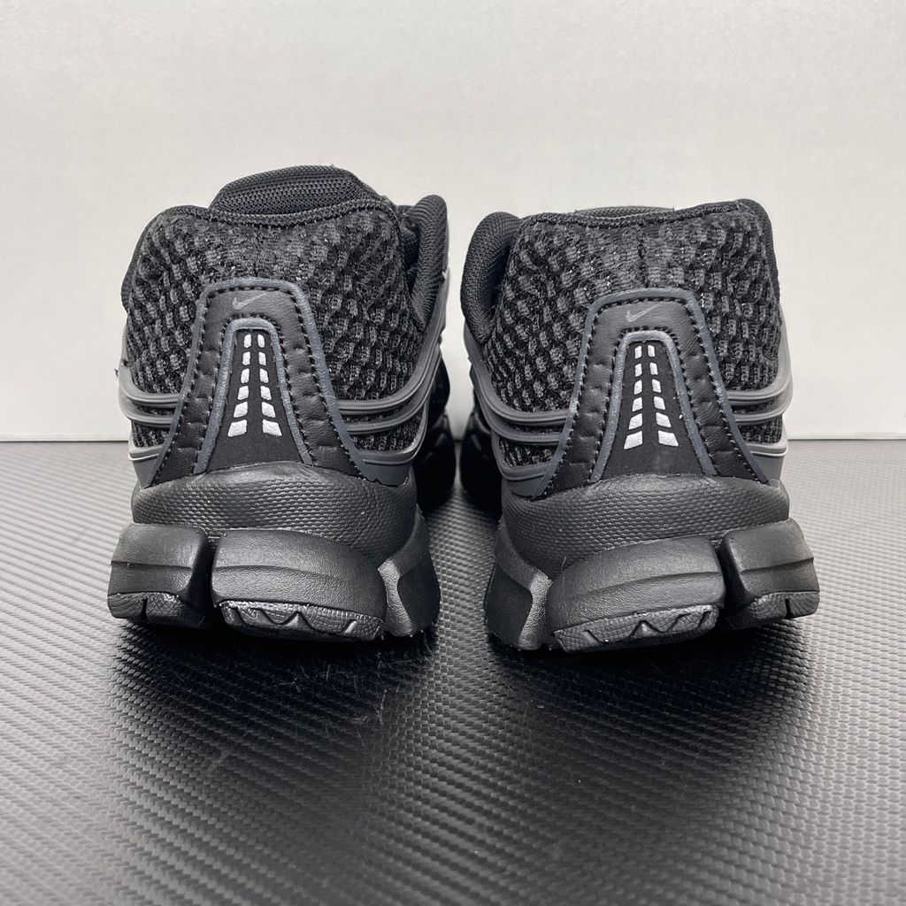 Shop Nike Zoom Skylon 11 IU7360-002 in Black and Anthracite with breathable mesh, Air Zoom cushioning, Cushlon foam and retro Y2K running style.