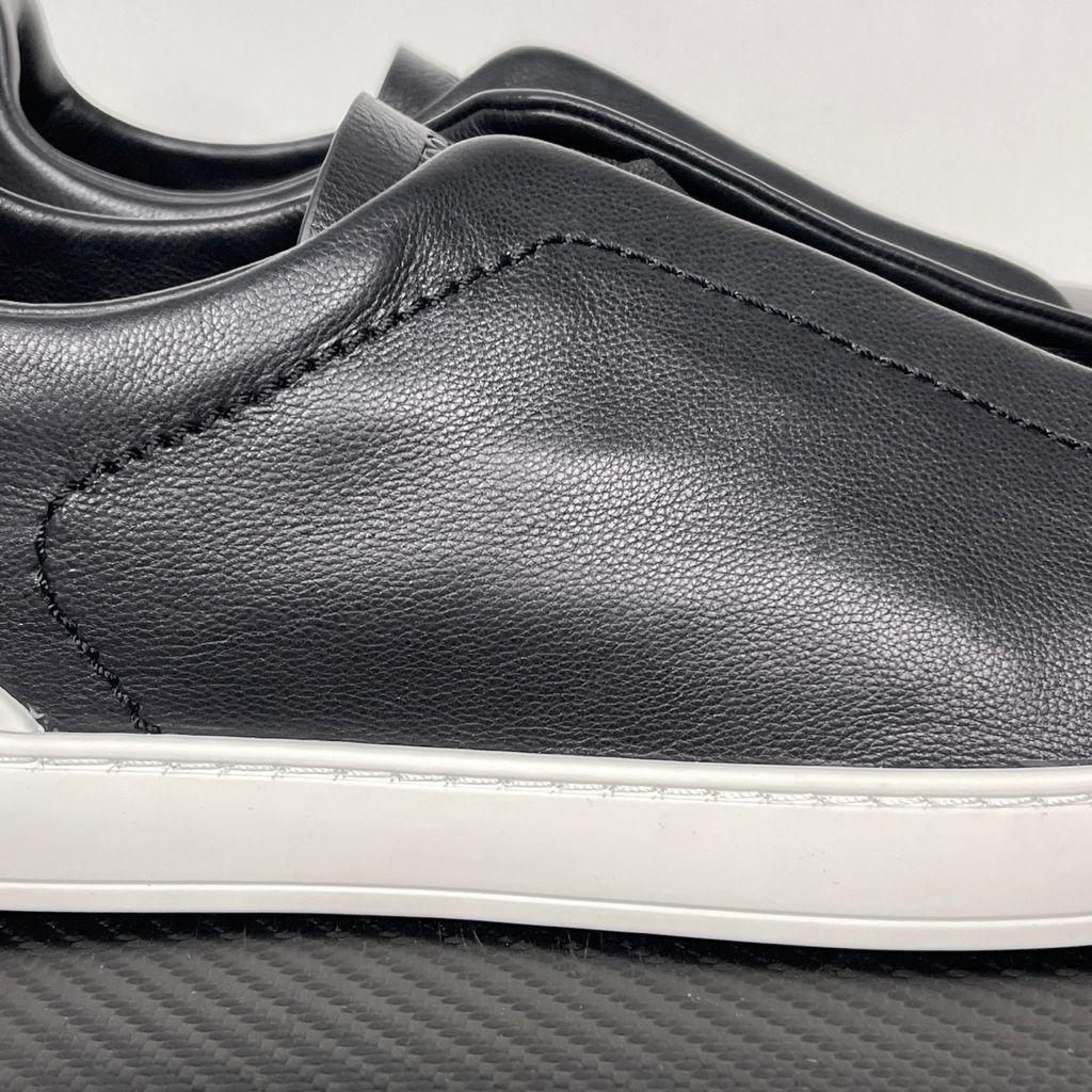 Shop ZEGNA Triple Stitch SECONDSKIN LHOTA-S5207Z-NER in Nero Oasi Black with soft calf leather, triple-cross elastics, removable footbed and white rubber sole.