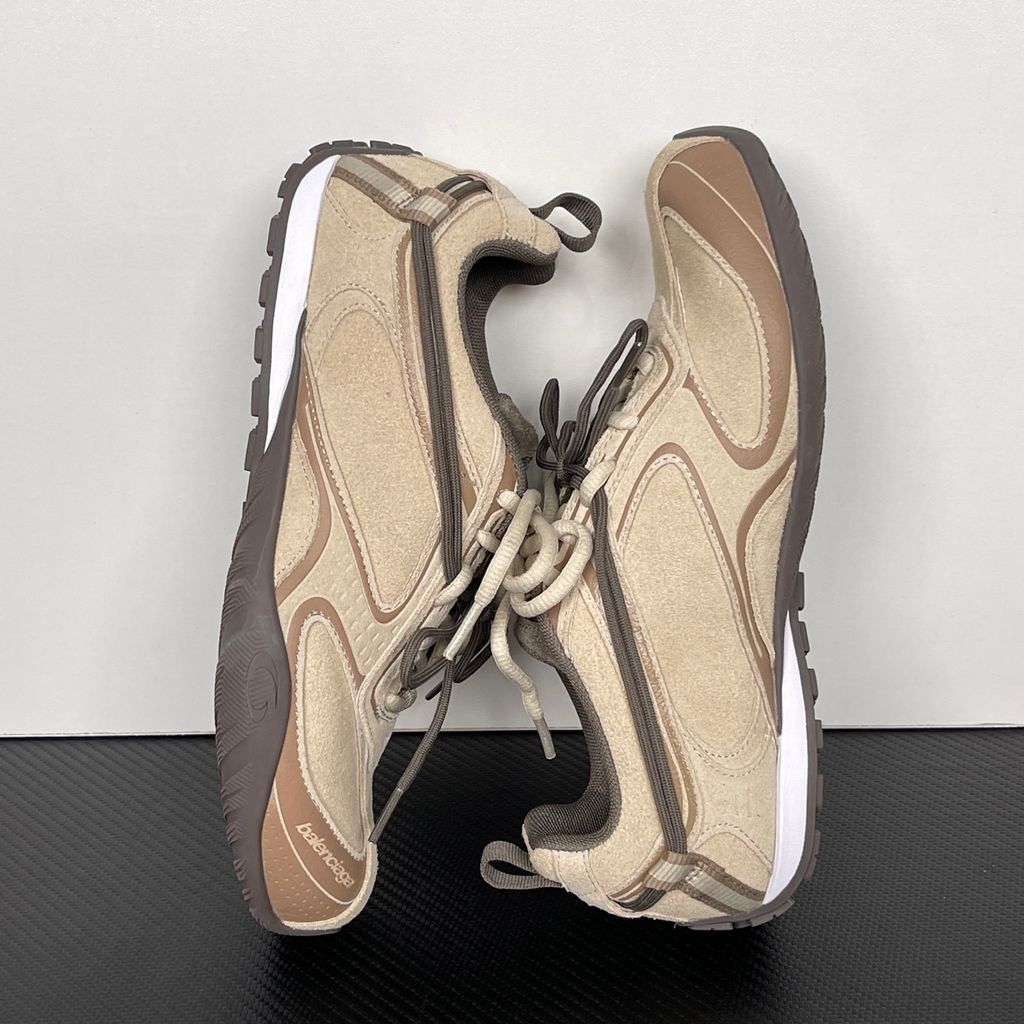 Balenciaga Radar Velvety Sneaker 865703 WSTSU 9020 Beige Brown Men's Sneakers