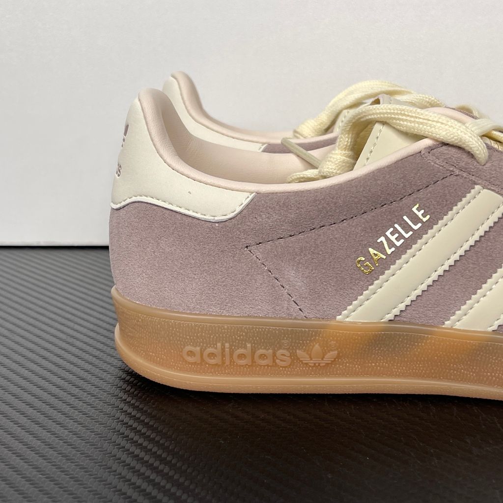 Shop adidas Gazelle Indoor KI2252 in Trace Brown, Warm Vanilla and Gum with premium suede upper, nubuck details, soft lining and translucent rubber outsole.