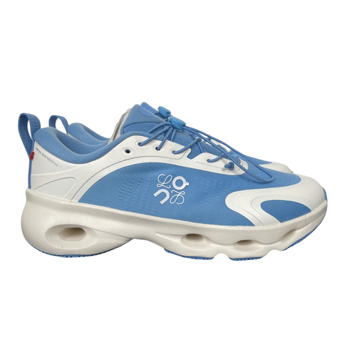 On x LOEWE Cloudsolo 3MF30664608 Blue White men's lifestyle sneakers LOEWE x On Cloudsolo 3MF30664608 blue white engineered mesh CloudTec sneakers On Cloudsolo LOEWE 3MF30664608 blue white sculptural heel luxury sneakers