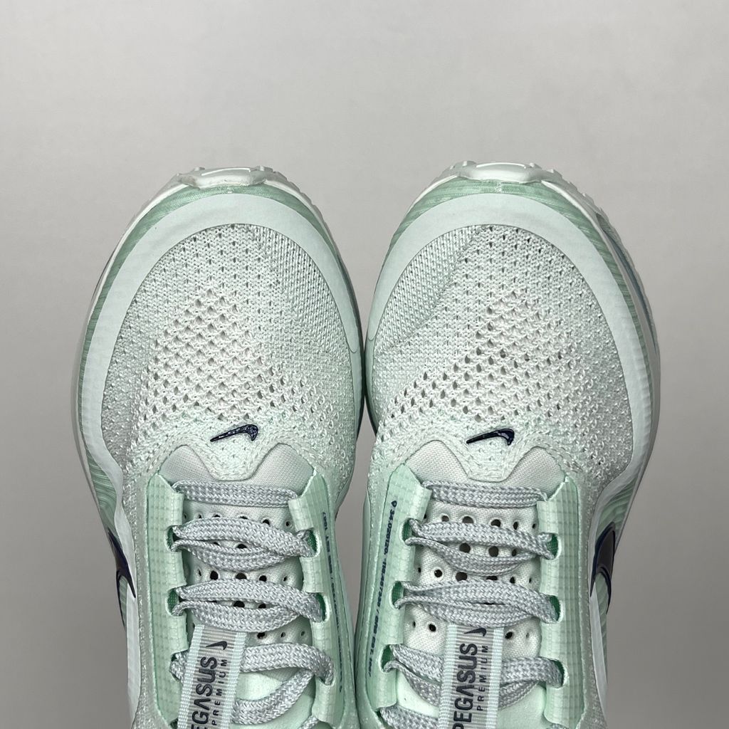Nike Pegasus Premium HQ2593-301 Barely Green Work Blue women's running shoes Nike Pegasus Premium Barely Green HQ2593-301 ZoomX Air Zoom ReactX running shoes Nike HQ2593-301 Barely Green Work Blue Football Grey Blue Void Pegasus Premium