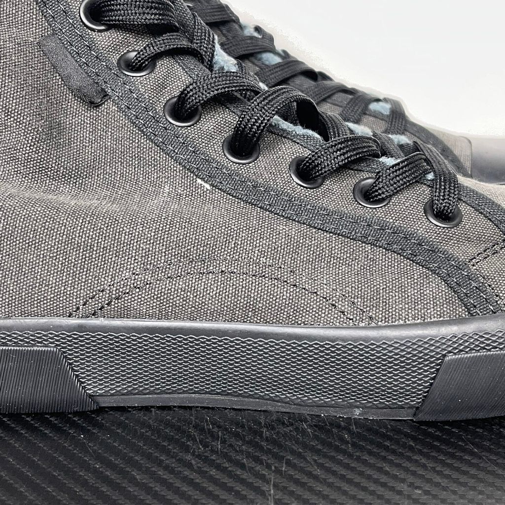 Balenciaga Paris High 688752 W3RC1 1090 Black destroyed canvas sneakers Balenciaga Paris High Black 688752W3RC11090 distressed high top canvas shoes Balenciaga 688752 W3RC1 1090 Black vulcanized canvas high top sneakers