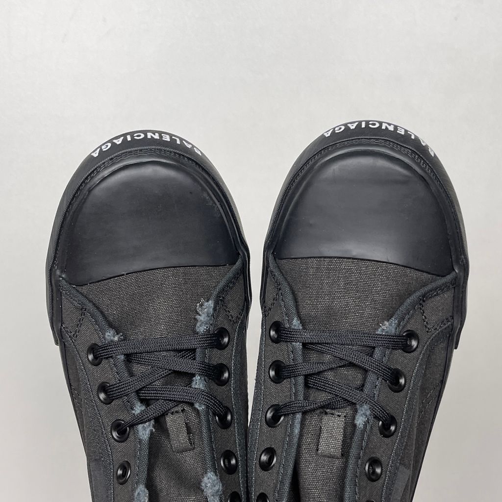 Balenciaga Paris Mid 688754 W3RC1 1090 Black destroyed canvas sneakers Balenciaga Paris Mid Black 688754W3RC11090 distressed canvas shoes Balenciaga 688754 W3RC1 1090 Black vulcanized canvas luxury sneakers