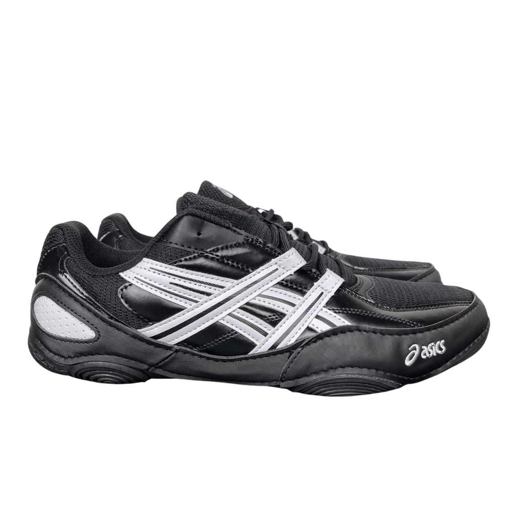 ASICS HYPERSYNC 1203A879 Black White low profile unisex sneakers ASICS HYPERSYNC Black White 1203A879 breathable mesh SportStyle shoes ASICS 1203A879 HYPERSYNC black white OrthoLite low profile lifestyle sneakers