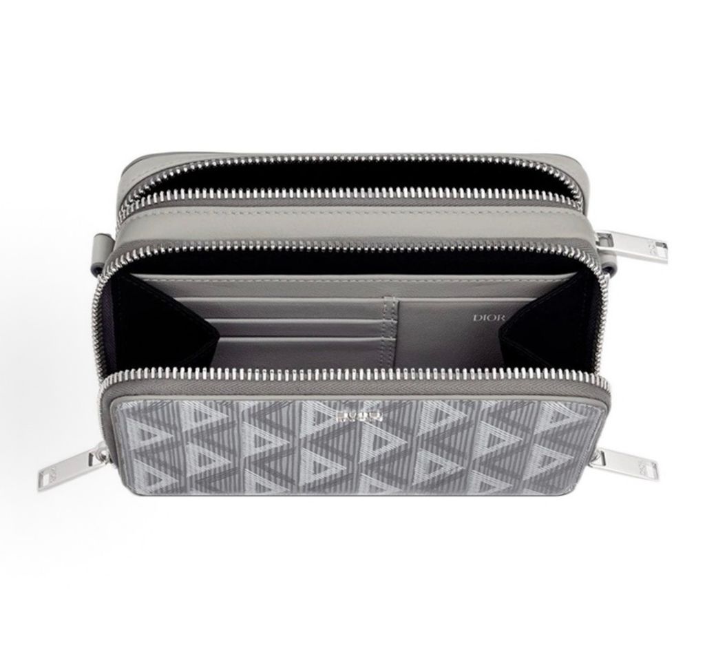 Dior Zipped Pouch with Strap 2ESBC119DCO H42E Dior Gray CD Diamond canvas Dior 2ESBC119DCO H42E Gray CD Diamond men's messenger pouch crossbody bag Dior CD Diamond Gray zipped pouch palladium hardware CHRISTIAN DIOR shoulder strap