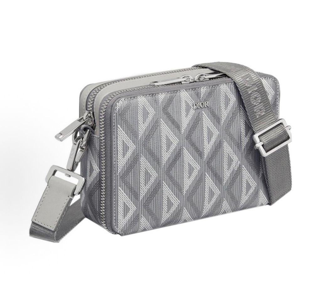 Dior Zipped Pouch with Strap 2ESBC119DCO H42E Dior Gray CD Diamond canvas Dior 2ESBC119DCO H42E Gray CD Diamond men's messenger pouch crossbody bag Dior CD Diamond Gray zipped pouch palladium hardware CHRISTIAN DIOR shoulder strap