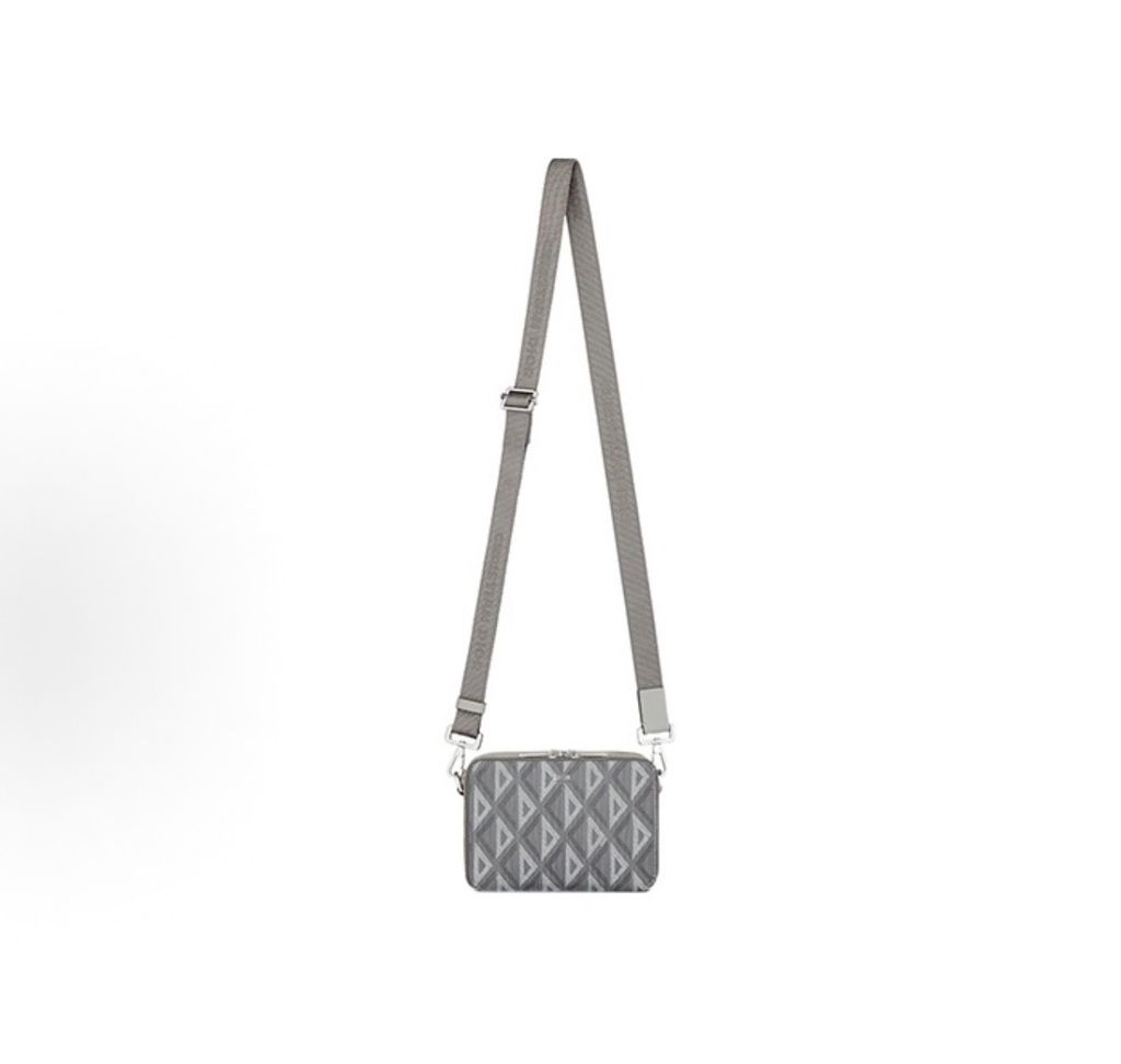 Dior Zipped Pouch with Strap 2ESBC119DCO H42E Dior Gray CD Diamond canvas Dior 2ESBC119DCO H42E Gray CD Diamond men's messenger pouch crossbody bag Dior CD Diamond Gray zipped pouch palladium hardware CHRISTIAN DIOR shoulder strap