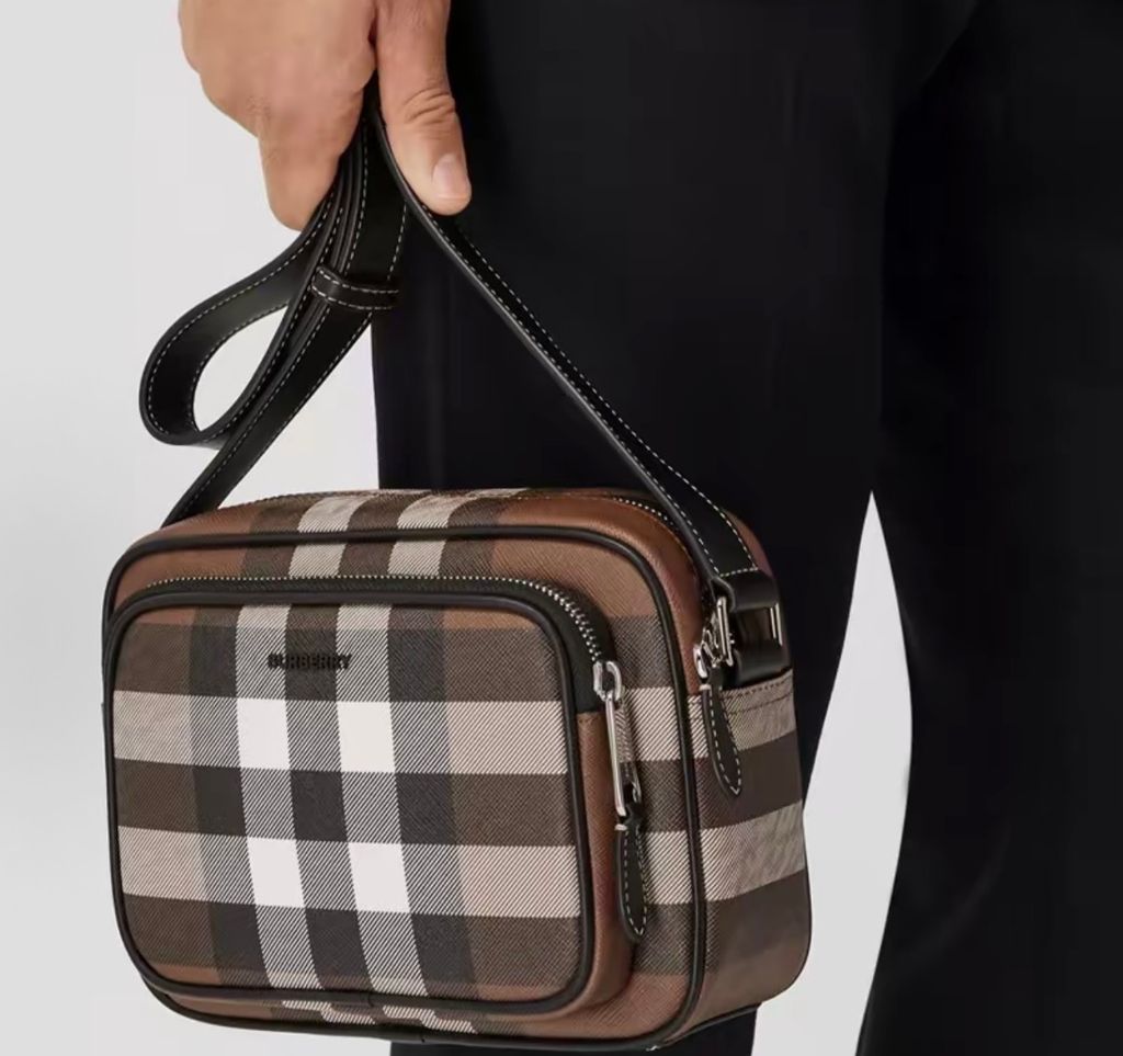 Burberry Paddy Check Crossbody Bag 80491451 Dark Birch Brown Burberry Paddy Bag Dark Birch Brown check men's messenger crossbody bag Burberry 80491451 Dark Birch Brown check leather trim shoulder bag