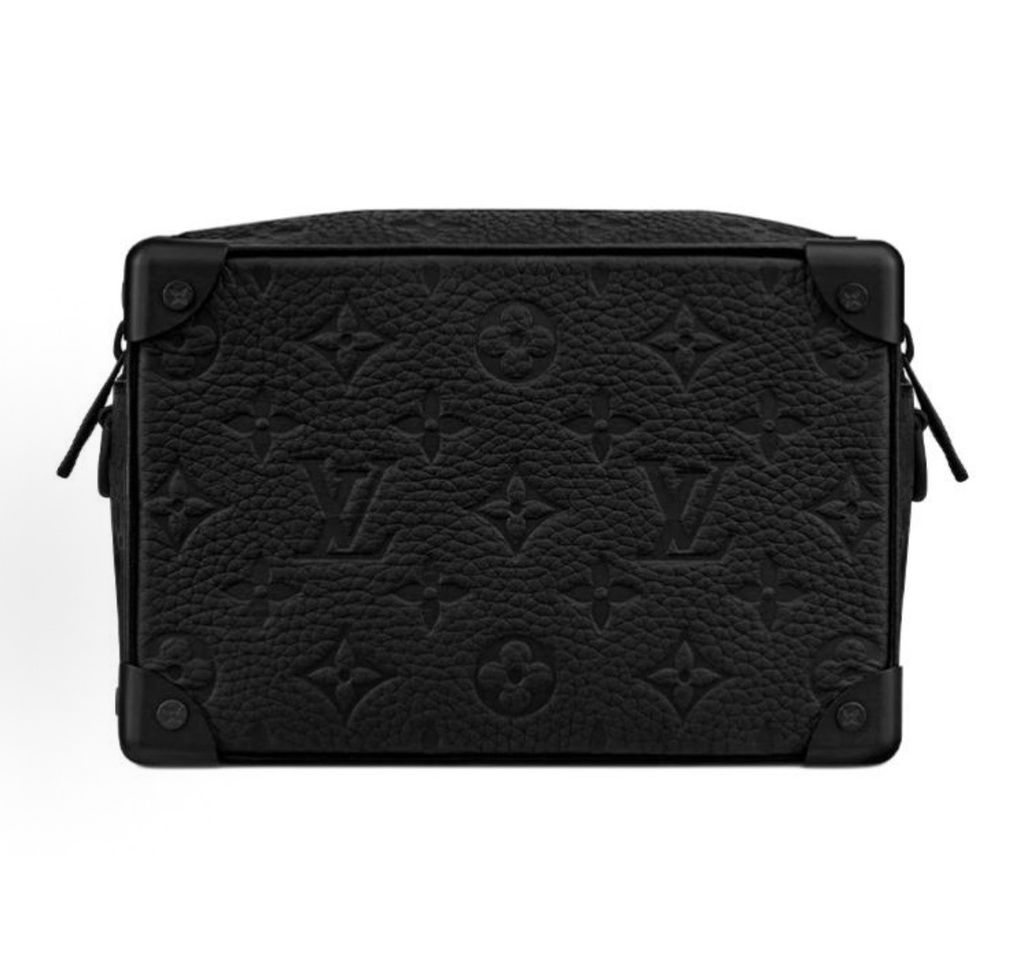 Louis Vuitton Mini Soft Trunk M55702 Black Monogram Taurillon leather Louis Vuitton M55702 Black Mini Soft Trunk embossed Monogram leather chain bag Louis Vuitton Mini Soft Trunk Black matte chain riveted corner crossbody M55702