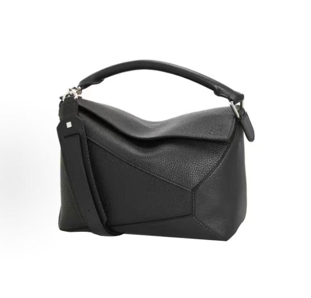 LOEWE Puzzle Bag B510P49X04-1100 Black Grained Calfskin