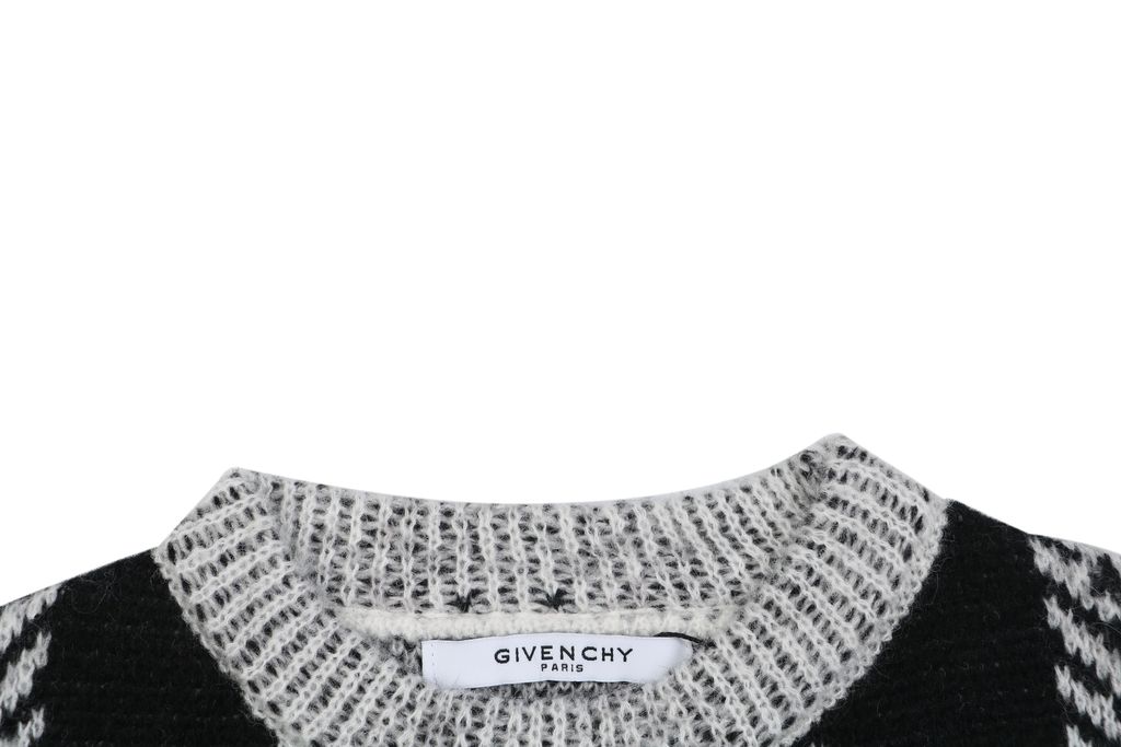 f582b842