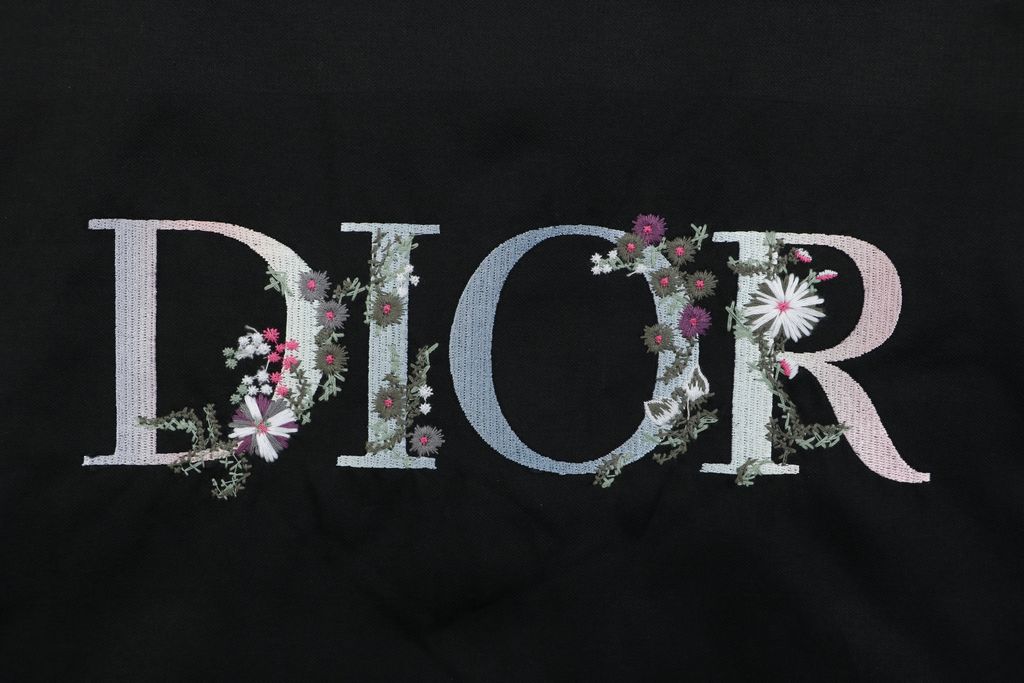 d4689c49