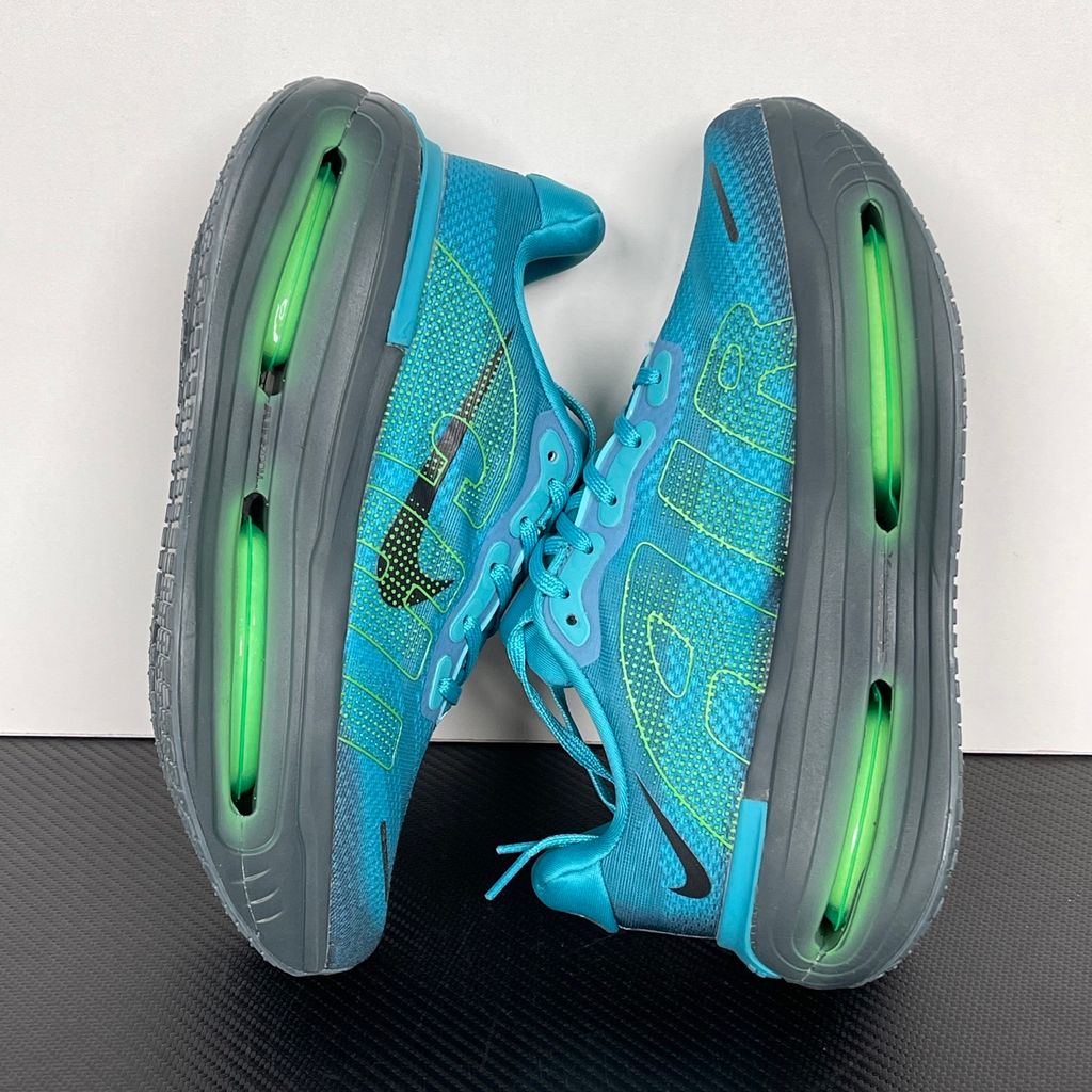 Nike Vomero Premium Chicago Marathon IV6297-300 Energy Arctic Green Deep Teal.jpg