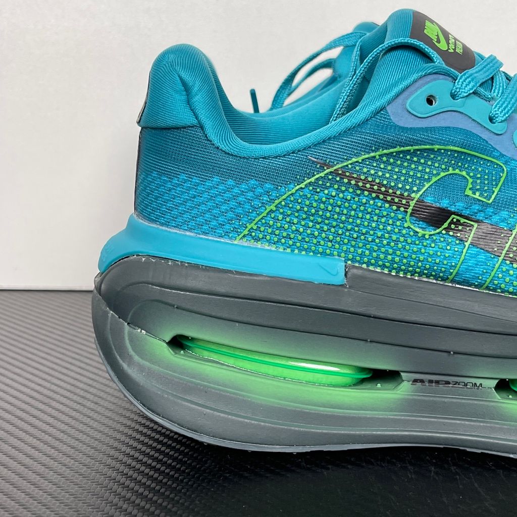 Nike Vomero Premium Chicago Marathon IV6297-300 Energy Arctic Green Deep Teal