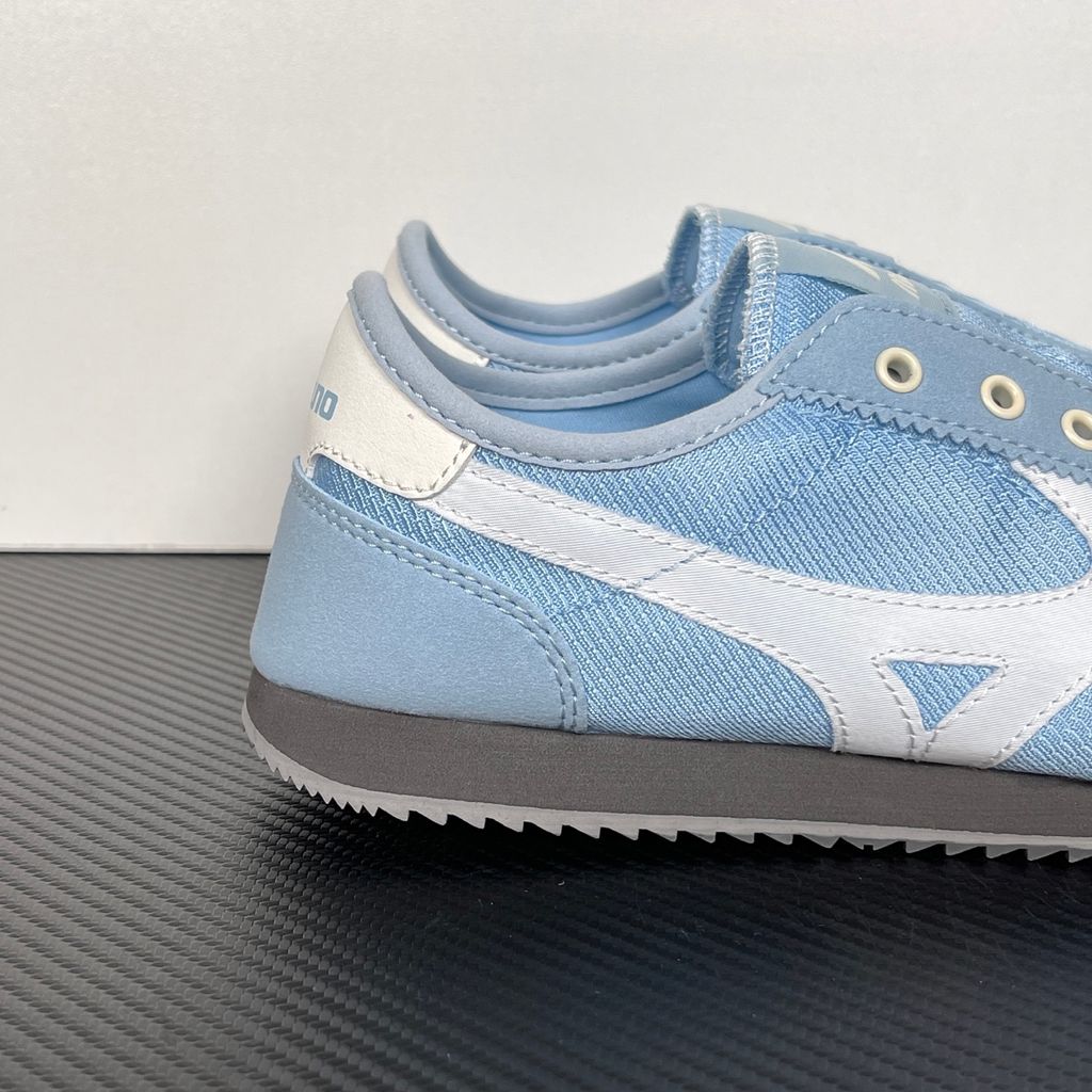 Mizuno LG 60S Slip-On D1GH240217 Sky Blue Off-White Dark Grey Sneakers