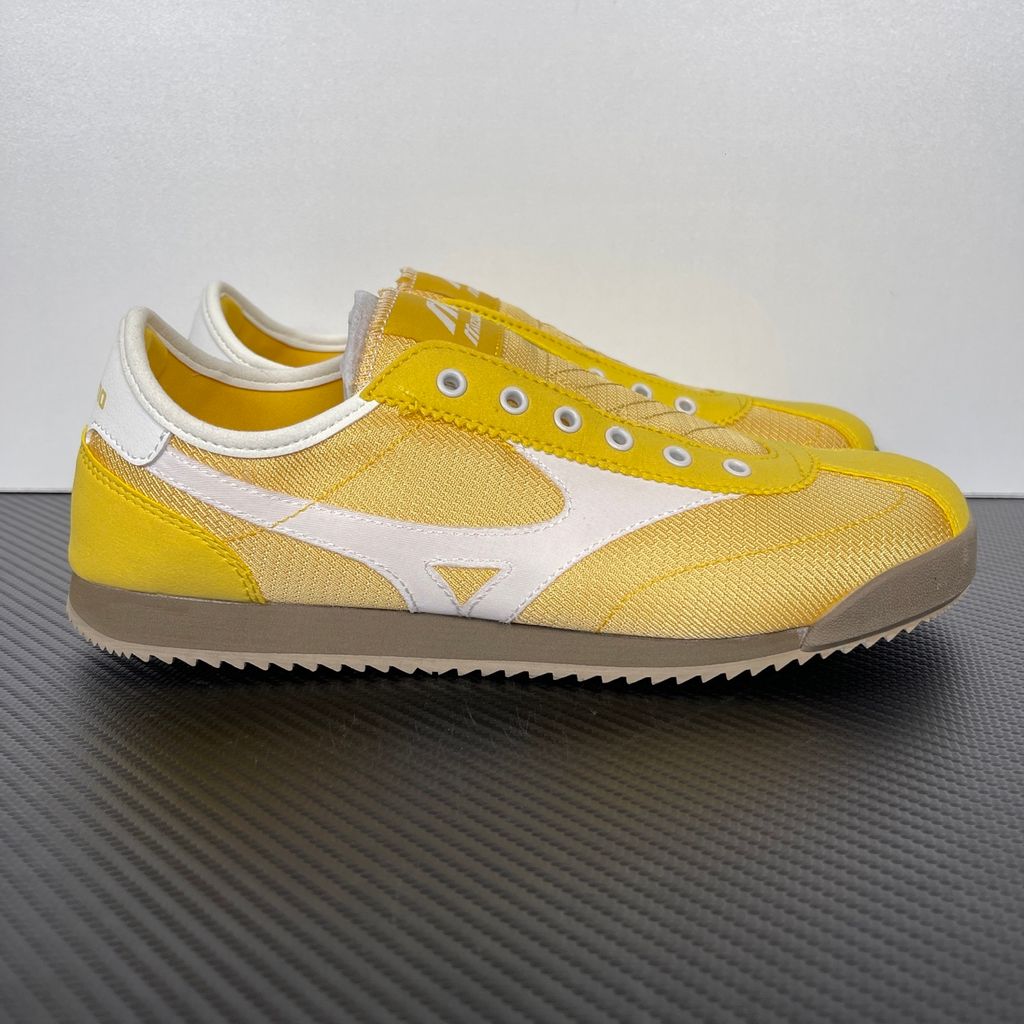 Mizuno LG 60S Slip-On D1GH240216 Yellow Star White Chocolate Brown Sneakers