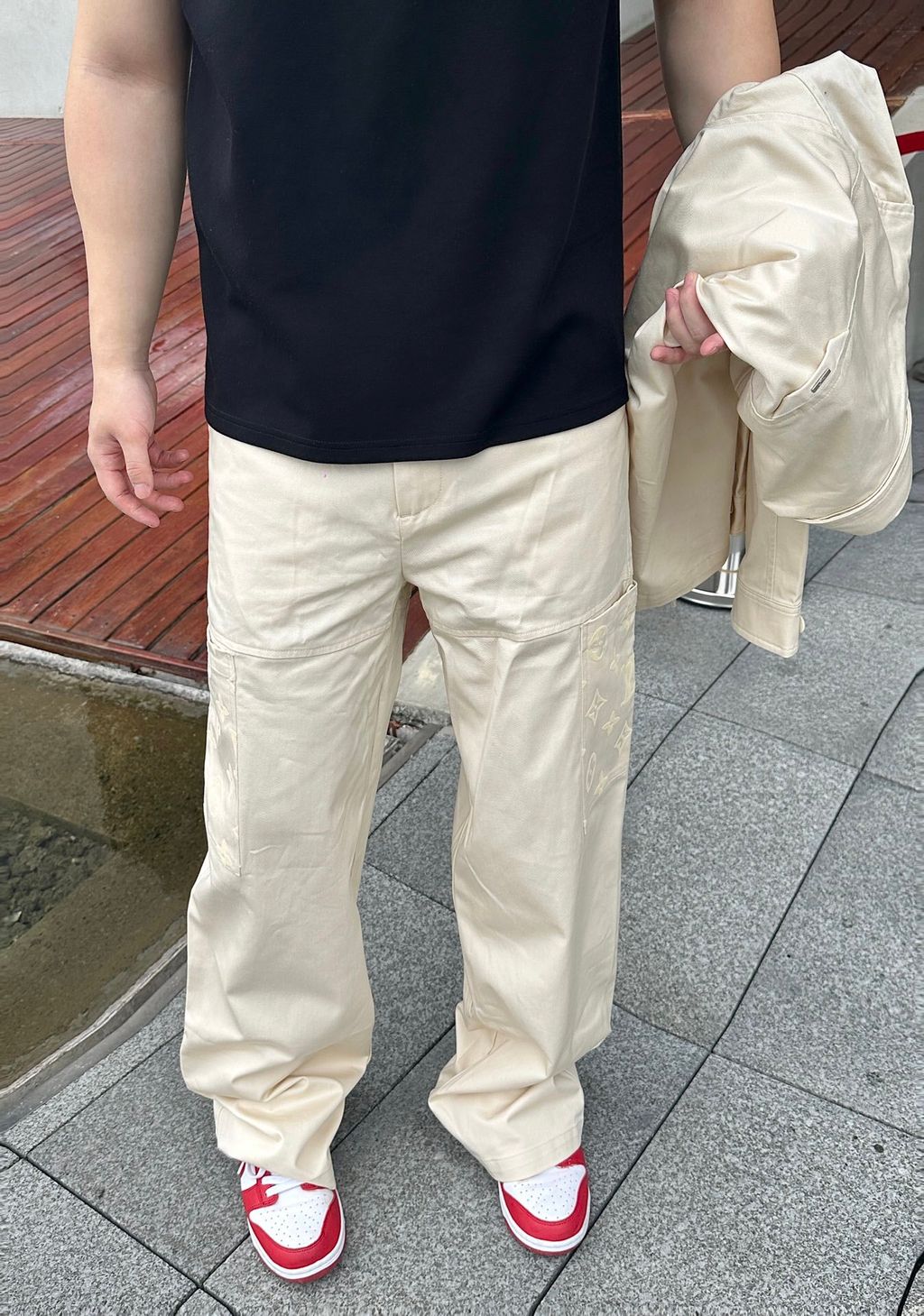 232239f7