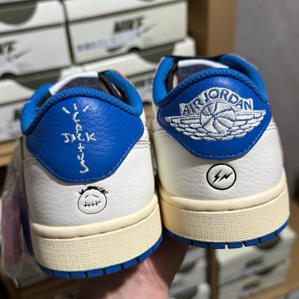 Fragment Design x Travis Scott Air Jordan 1 Low OG SP DM7866-104 Sail Military Blue
