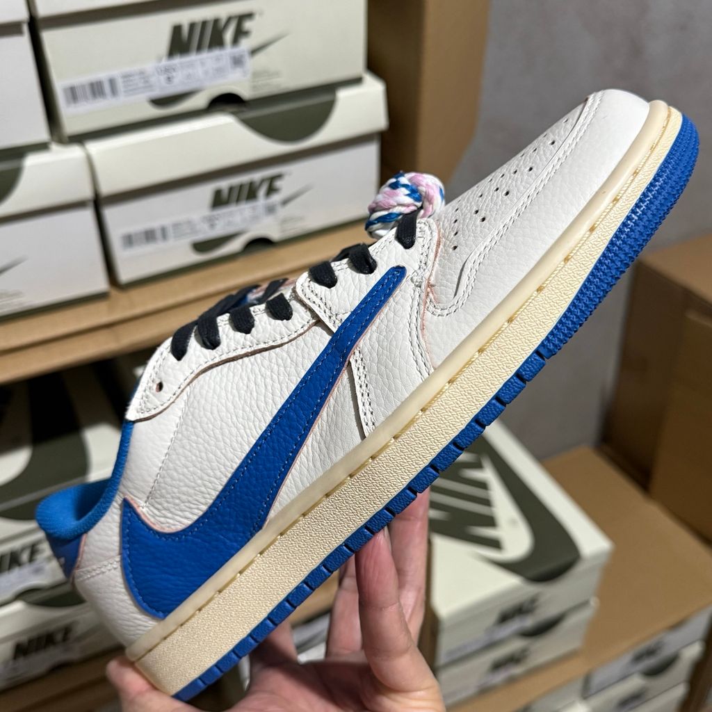 Fragment Design x Travis Scott Air Jordan 1 Low OG SP DM7866-104 Sail Military Blue