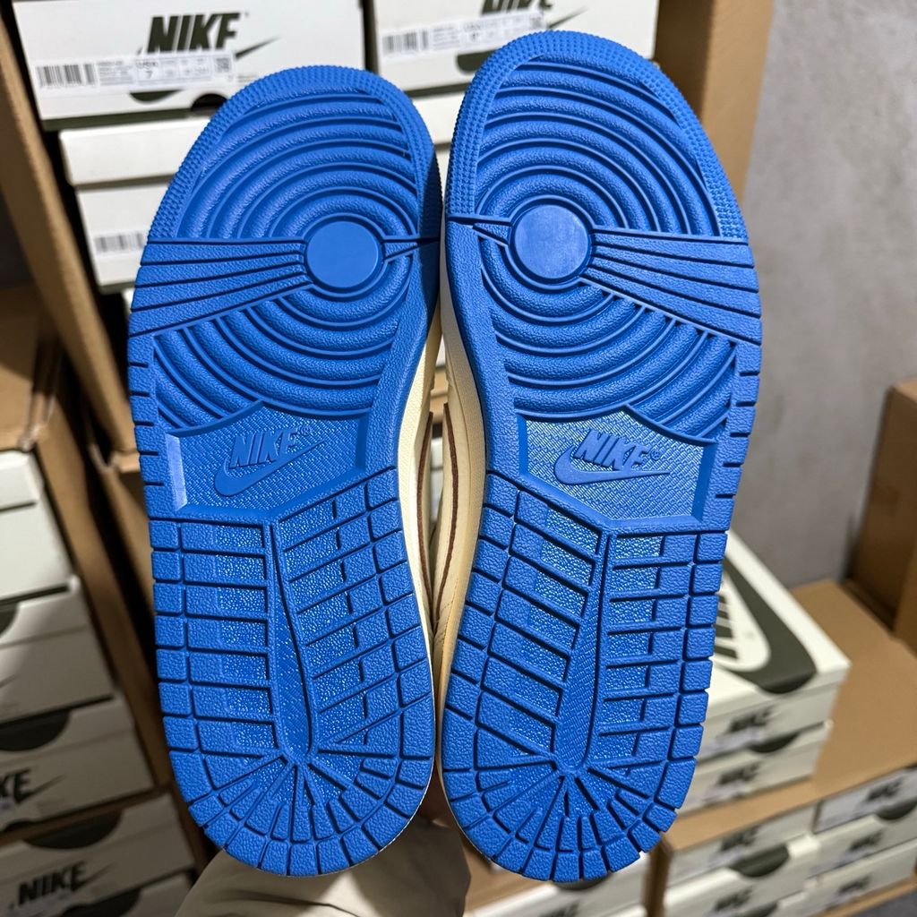 Fragment Design x Travis Scott Air Jordan 1 Low OG SP DM7866-104 Sail Military Blue