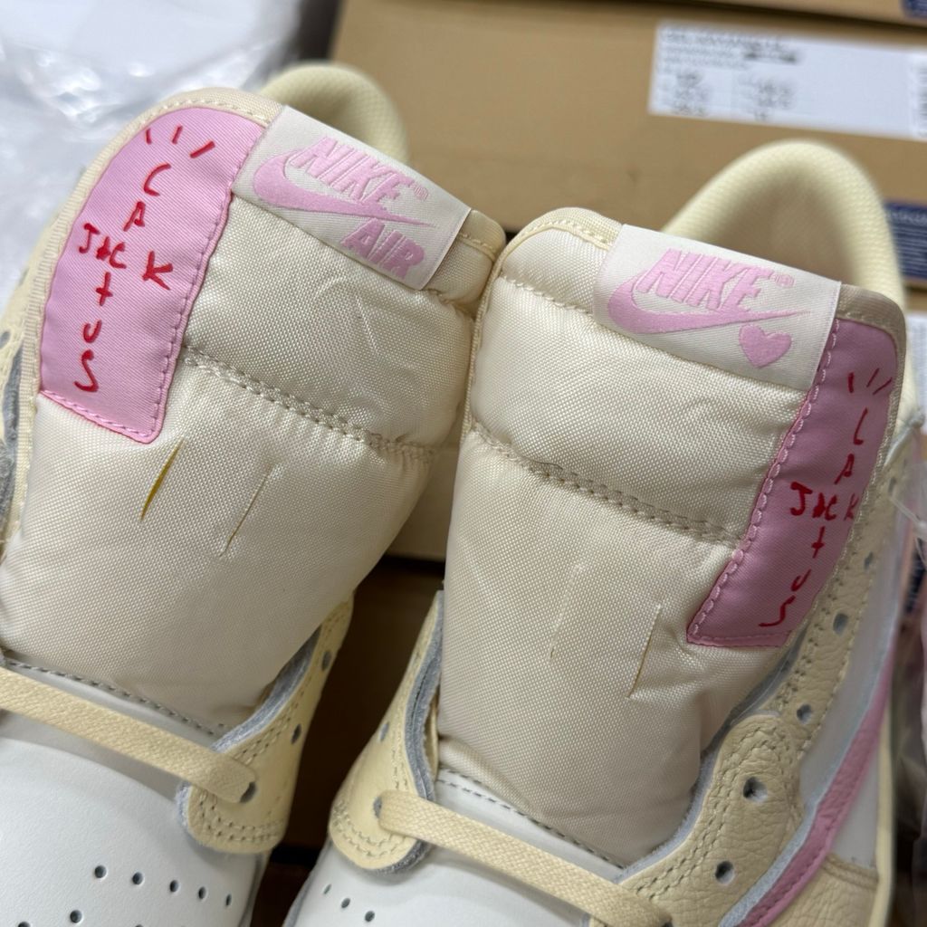 Travis Scott x Air Jordan 1 Low OG SP IQ7604-100 Muslin Shy Pink Sneakers