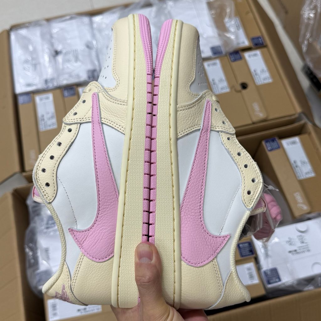 Travis Scott x Air Jordan 1 Low OG SP IQ7604-100 Muslin Shy Pink Sneakers