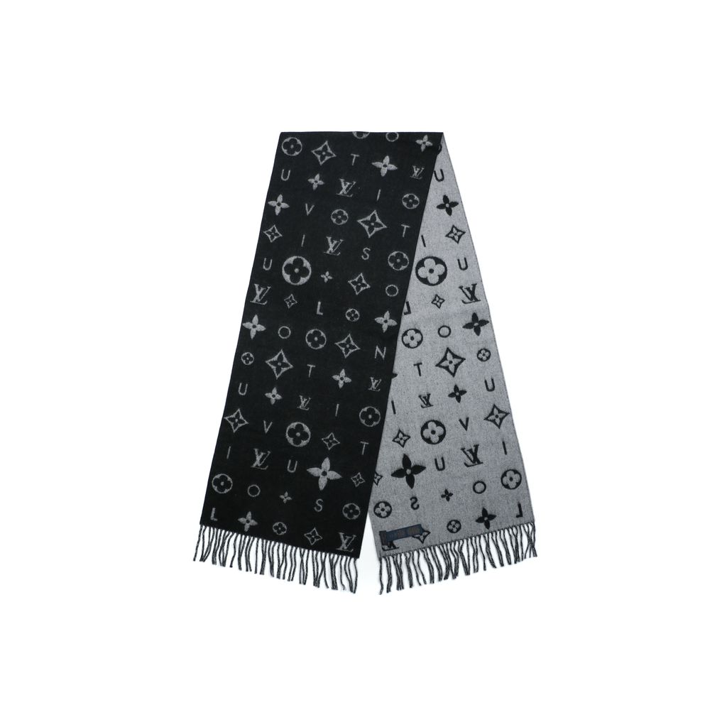 Louis Vuitton allover Monogram fringed scarf 90% wool 10% cashmere luxury winter shawl 215x39cm 9.5cm fringe