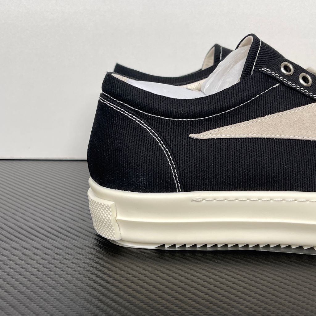 Rick Owens DRKSHDW Vintage Sneaks DU01F4803-DOLVH4-911 Black Milk Milk Men's Low-Top Sneakers with 13oz Overdyed Black Denim Upper, Milk Suede Leather Side Appliqué, Contrast Stitching, Eight-Eyelet Lace-Up Design and 3.5cm Shark-Tooth Rubber Sole