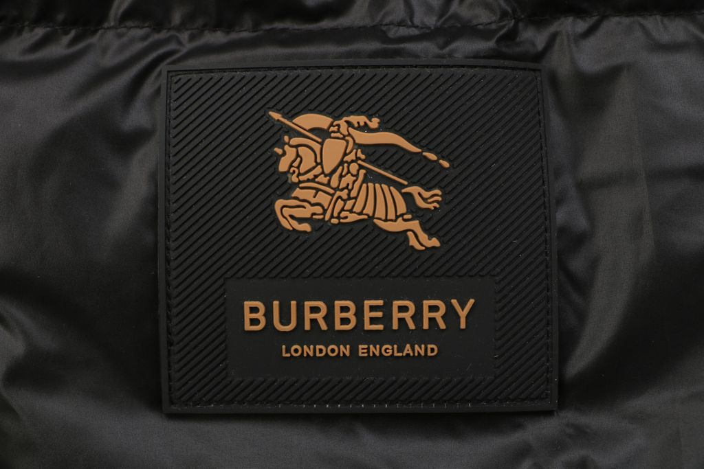 Burberry Equestrian Knight sleeve square patch hooded down jacket nylon twill lightweight puffer two way zipper zip pockets elastic cuffs sizes S-XXL