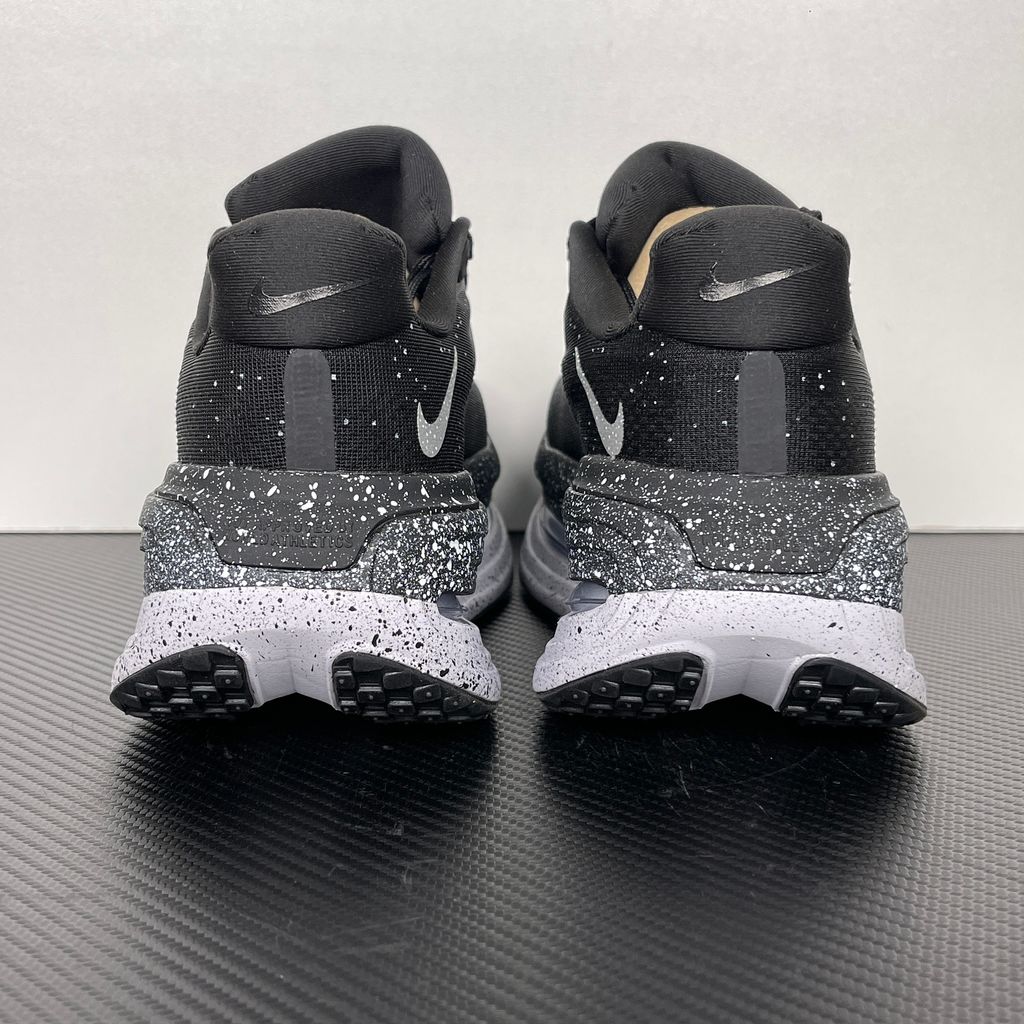 Nike Vomero Premium IU2827-001 Black White Metallic Silver Running Shoes