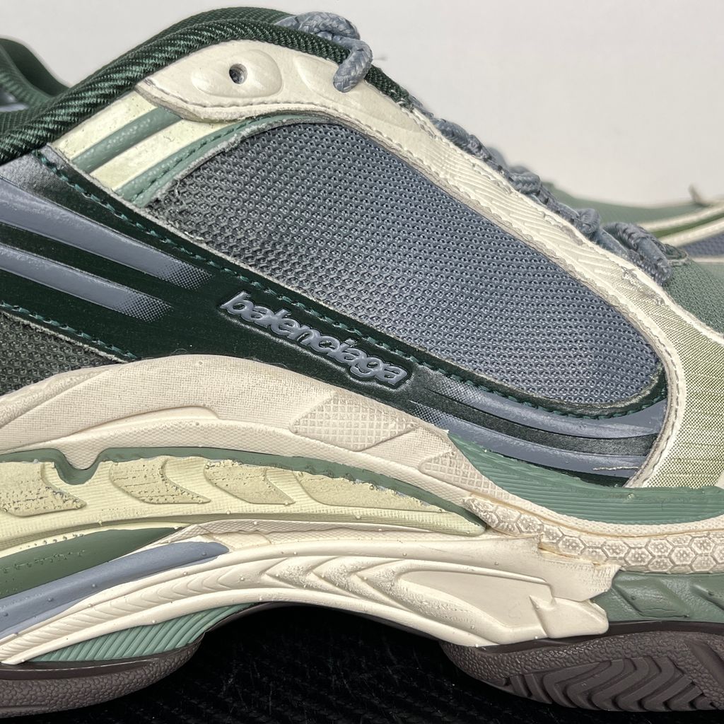 Balenciaga Triple S.2 Gradient 865849WTR2G4491 Green Beige Grey Sneakers