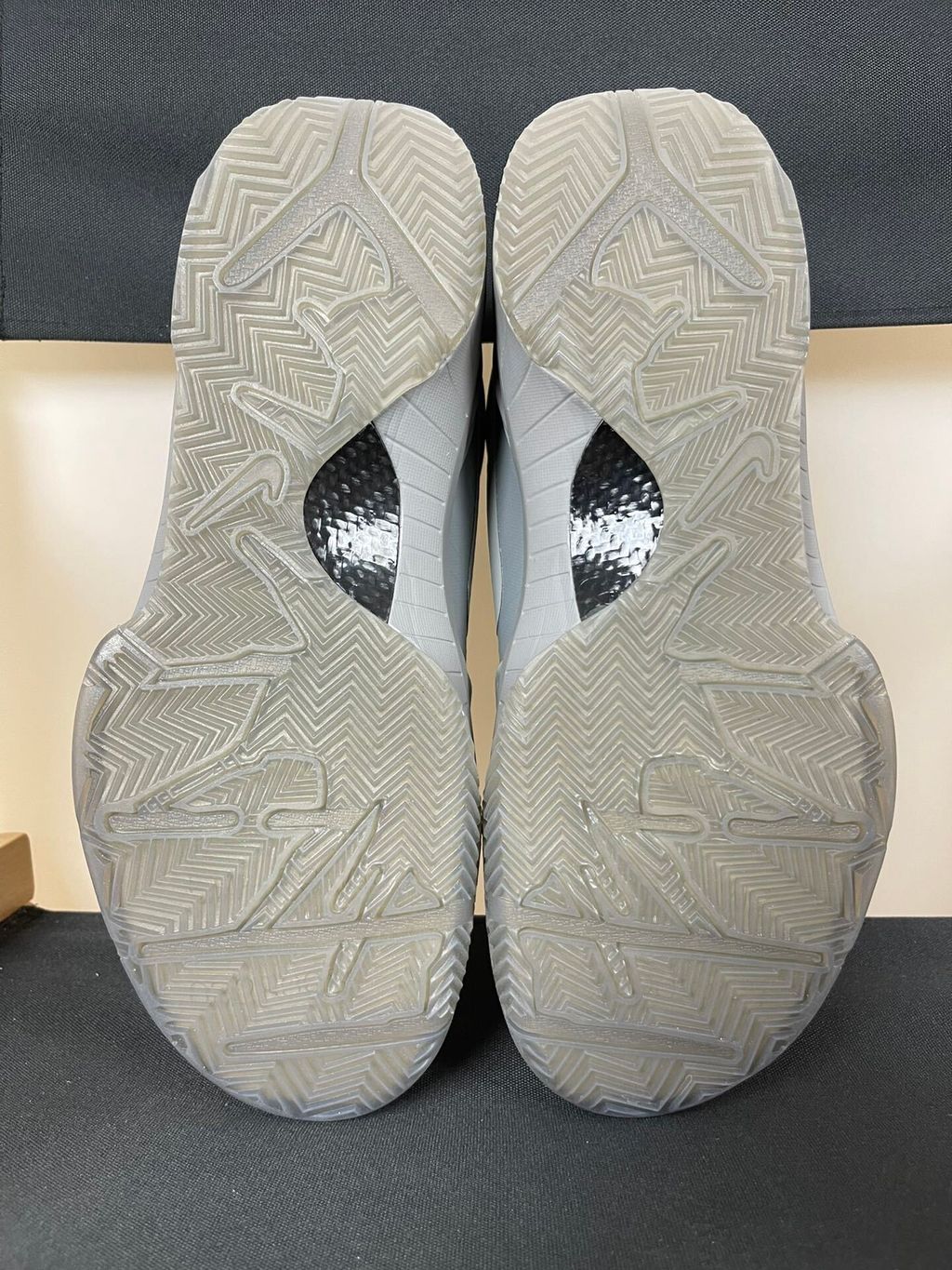Nike Kobe 4 Fade to Black 869450-005 Dust Grey Shoes