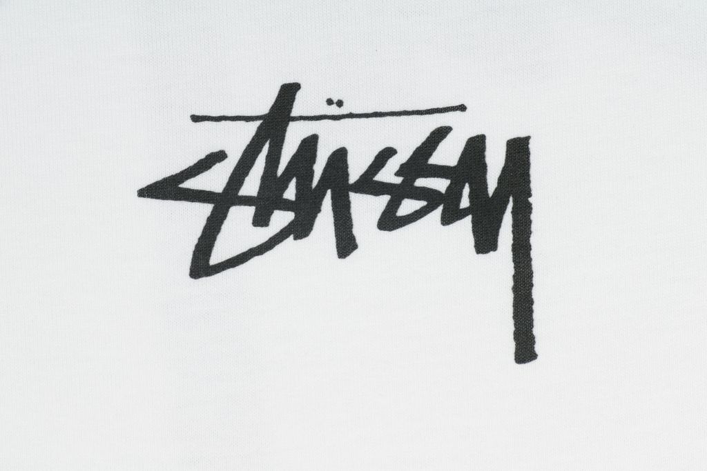 Stussy inverted graffiti letter print long sleeve T-shirt 230g combed cotton digital direct print 32 count rib crew neck relaxed fit streetwear tee sizes S-XL