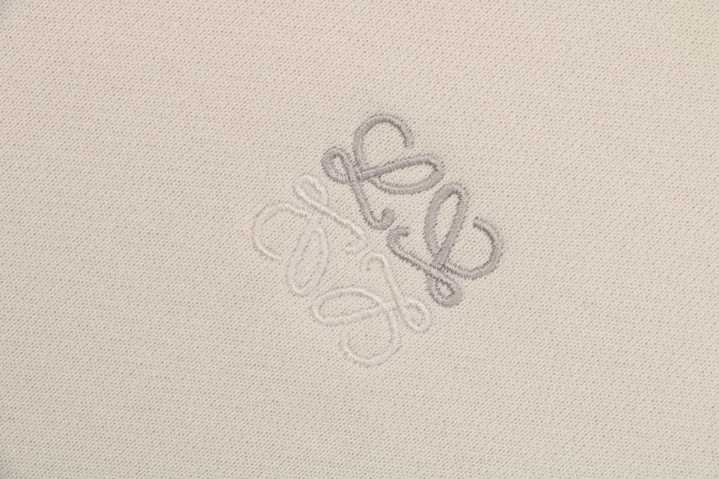 LOEWE two tone Anagram embroidered crew neck sweatshirt plush cotton fleece enzyme washed pullover precision embroidery streetwear sizes S-XL