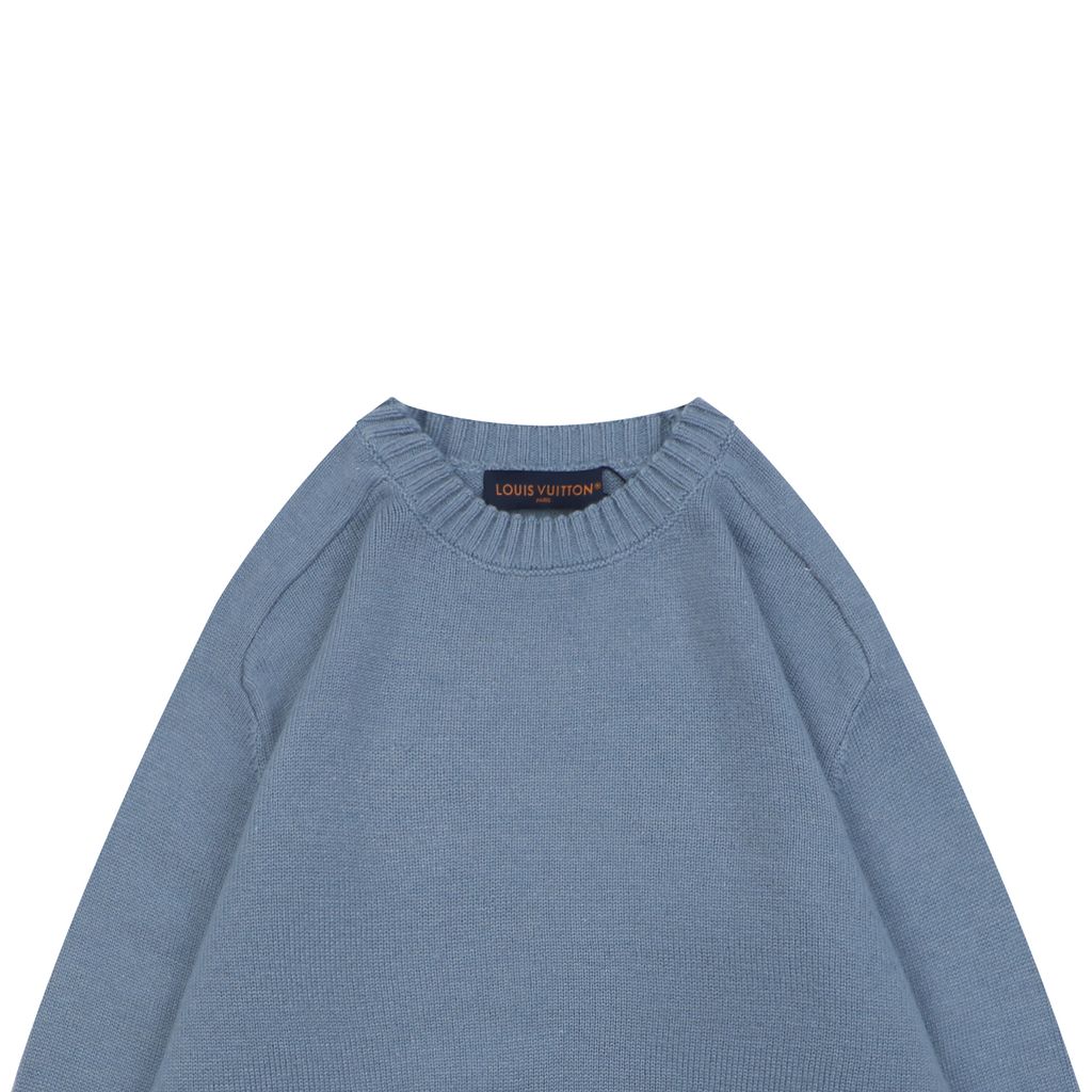 Louis Vuitton Monogram leather patch crew neck sweater blue 100 percent cotton knit embossed cowhide rear neck patch garment washed pullover sizes S-XL