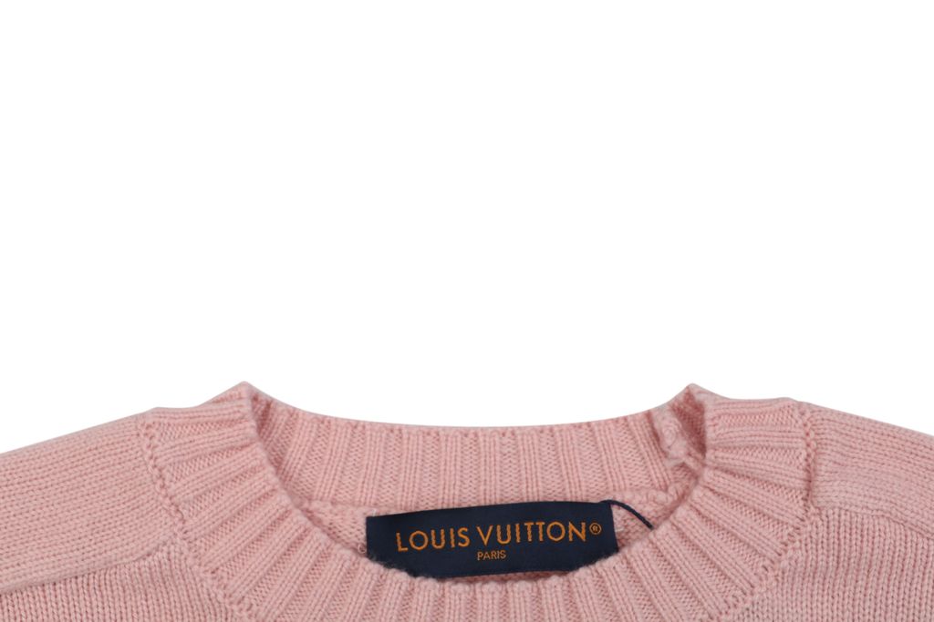 Louis Vuitton Monogram leather patch crew neck sweater pink 100 percent cotton knit embossed cowhide rear neck patch garment washed pullover sizes S-XL