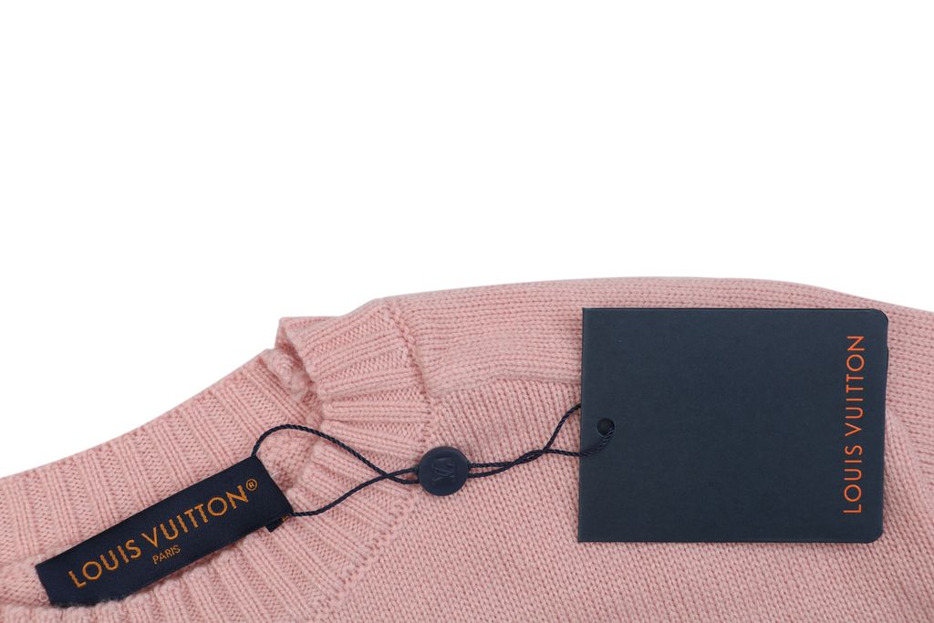 Louis Vuitton Monogram leather patch crew neck sweater pink 100 percent cotton knit embossed cowhide rear neck patch garment washed pullover sizes S-XL