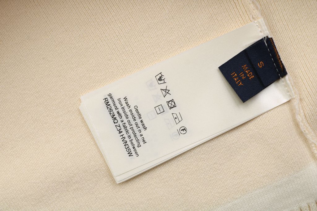 Louis Vuitton leather patch color block polo knit sweater 100 percent cotton yarn soft lambskin printed logo patch washed finish collar pullover sizes S-XL